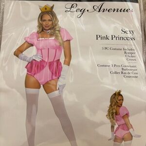 Princess peach Halloween costume